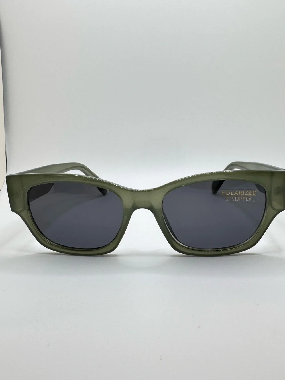 Z SUPPLY Women’s Olive Polarized Sunglasses NWT